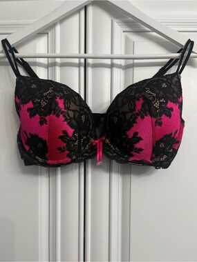 Victoria's Secret Size 36D Hot Pink & Black Lace Plunge Push-Up Bra